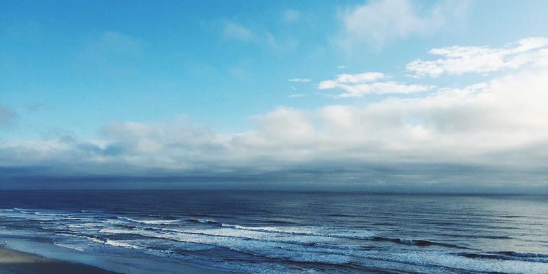 筑牢智能防线：湖北长虹工业物联网平台如何守护PLC与电气产品的数据安全与隐私